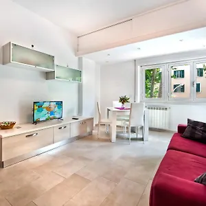 https://appartamento-romantico-a-trastevere.it-romehotels.com